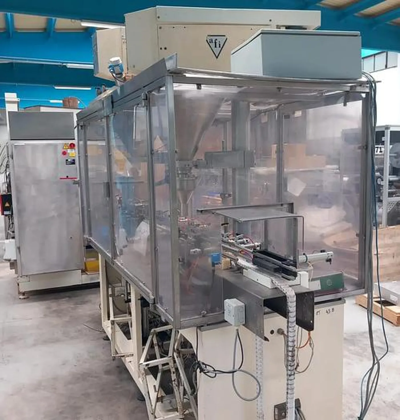 ALL FILL INTERNATIONAL - Riempitrice + Tappatrice - 200 - 2