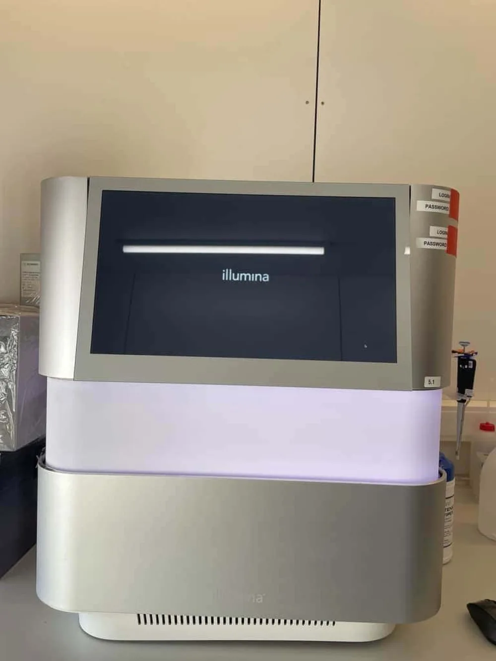 Illumina NextSeq 1000 Sequencing System