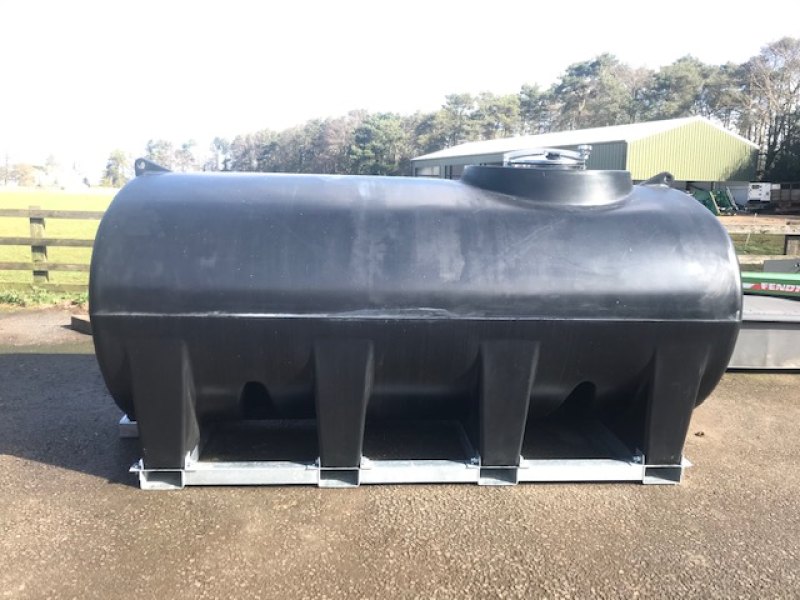 Enduramaxx 6000L Sprayer refill tank