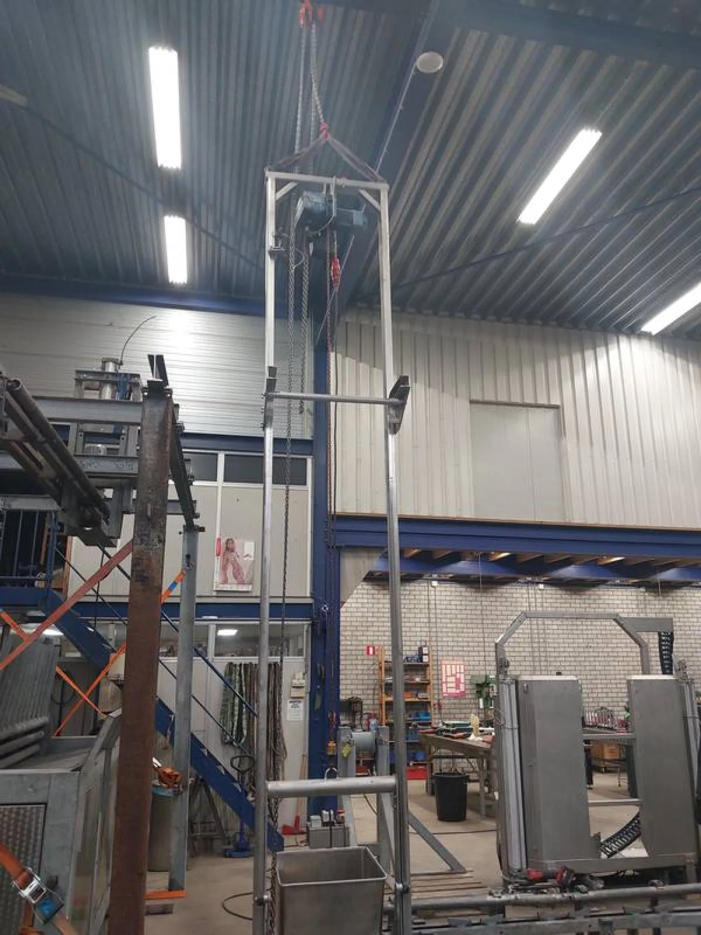 Bin lift - 3