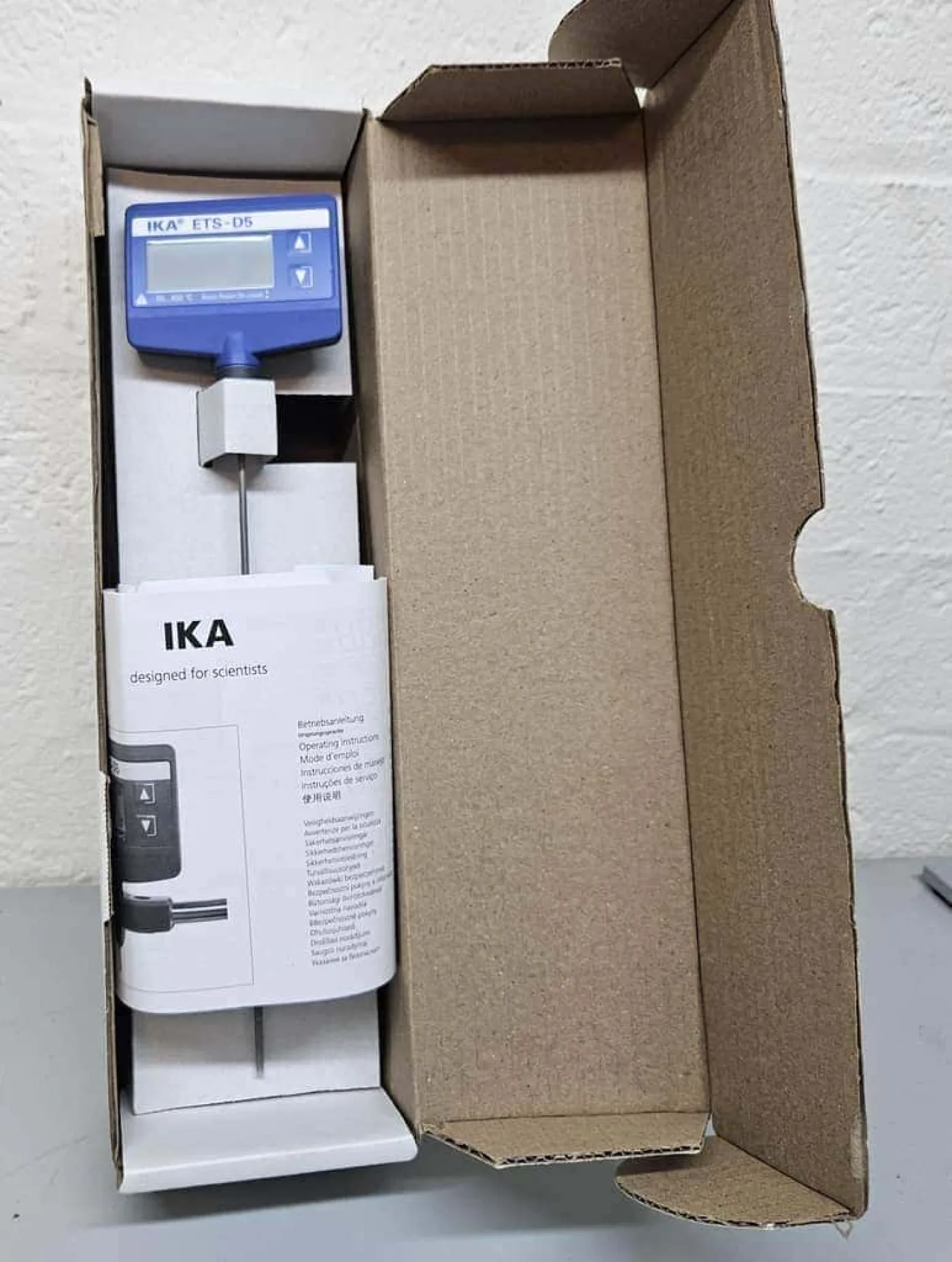 IKA ETS-D5 Contact Thermometer - 1