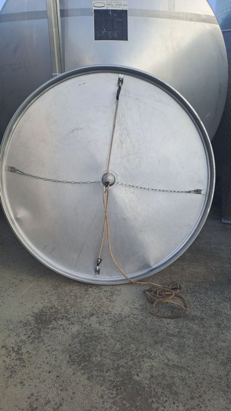 STAINLESS STEEL TANKS, L.A. INOX BRAND LITER CAPACITY LITERS 2000 (HL 20), FLOATING LID MODEL WITH FLAT BOTTOM, SECOND HAND EQUIPMENT