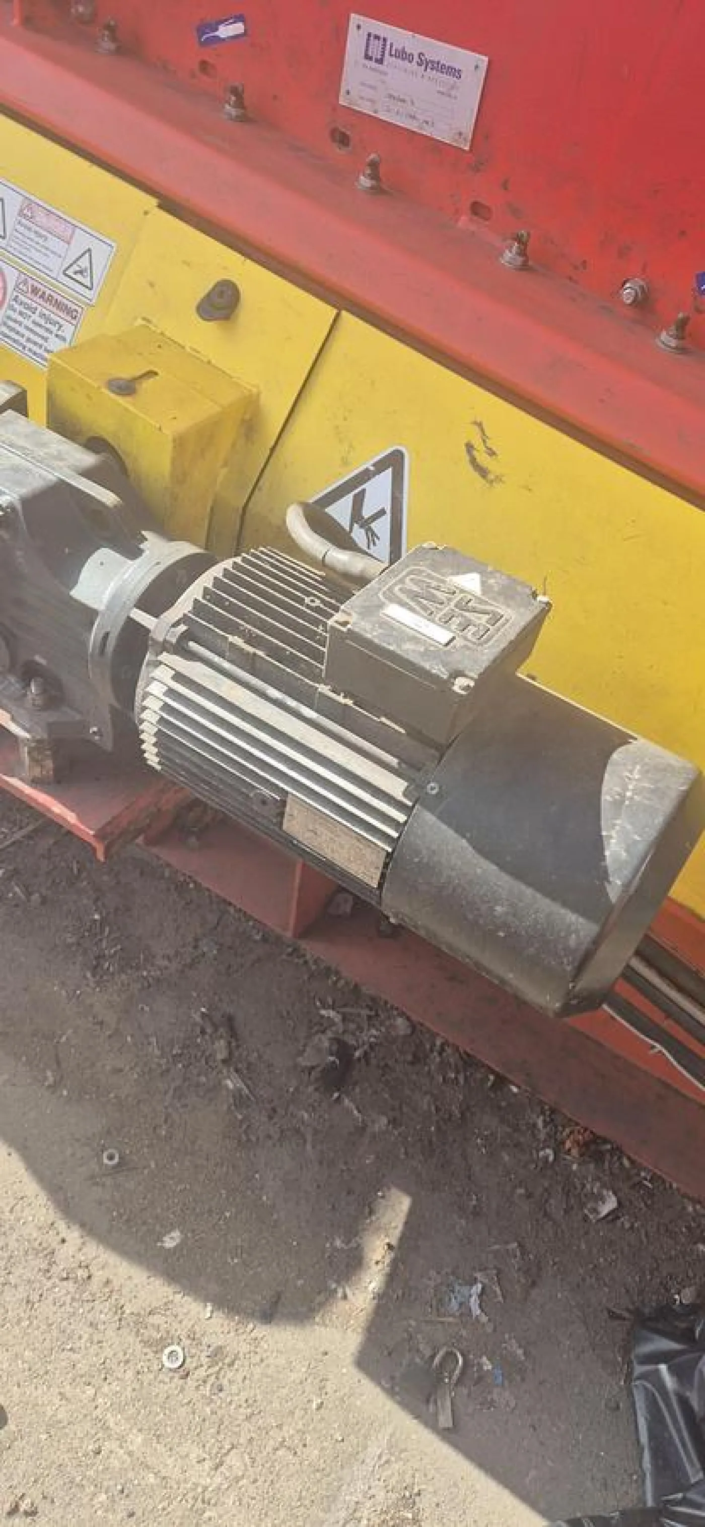 2009 Lubo Systems Glass Breaker Screen Screener - 8