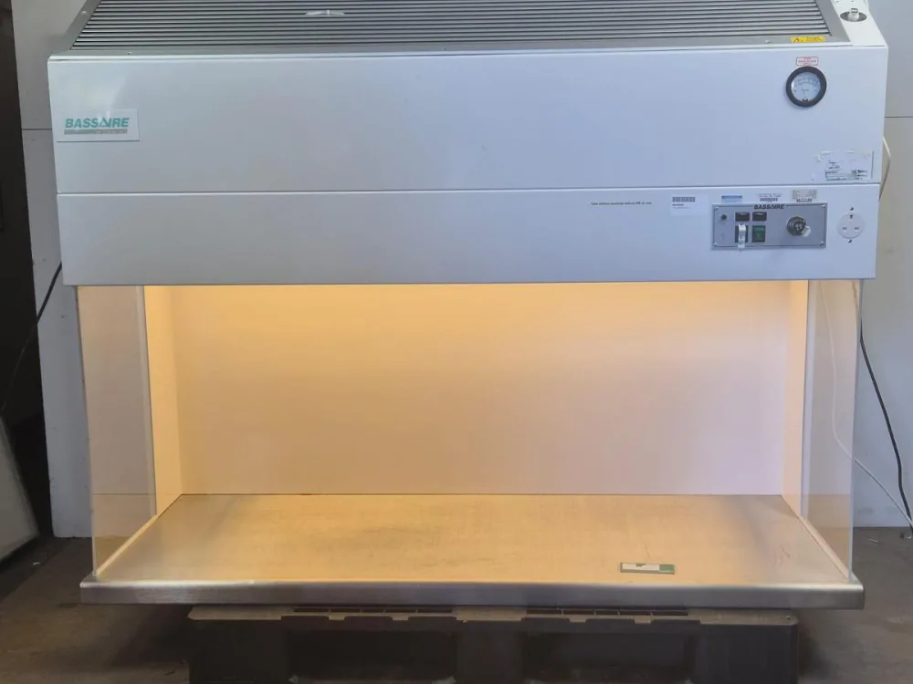 Basair P Laminar flow Safety Cabinet