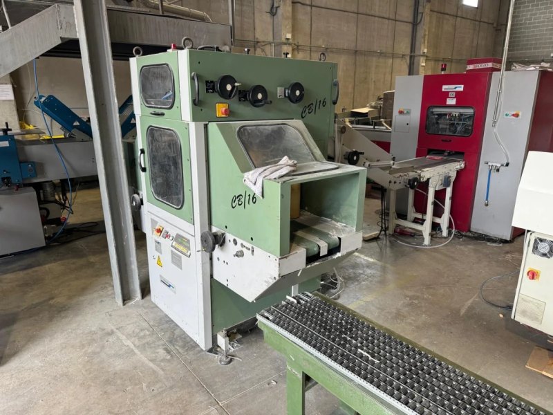 Muller Martini CB 16 apilador compensador