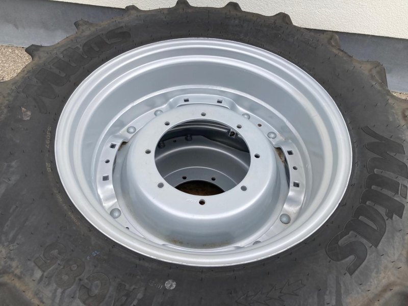Zubehör Mitas Kompletträder 340/85R28 (13.6R28) AC 85