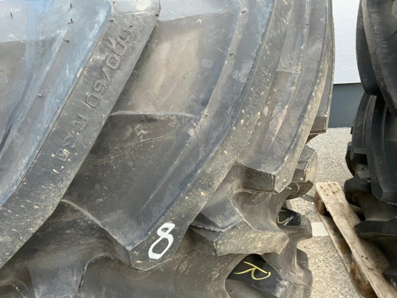 Zubehör Trelleborg Reifen VF 600/60R30 u. VF 710/60R42