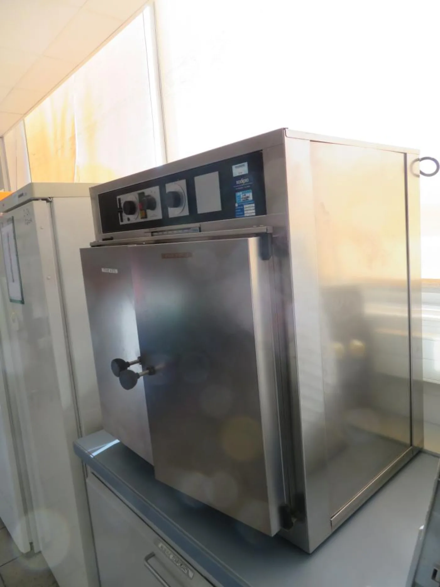 Memmert GmbH and Co. KG Memmert GmbH and Co. KG B 40 Laboratory Incubator- R and D - 5
