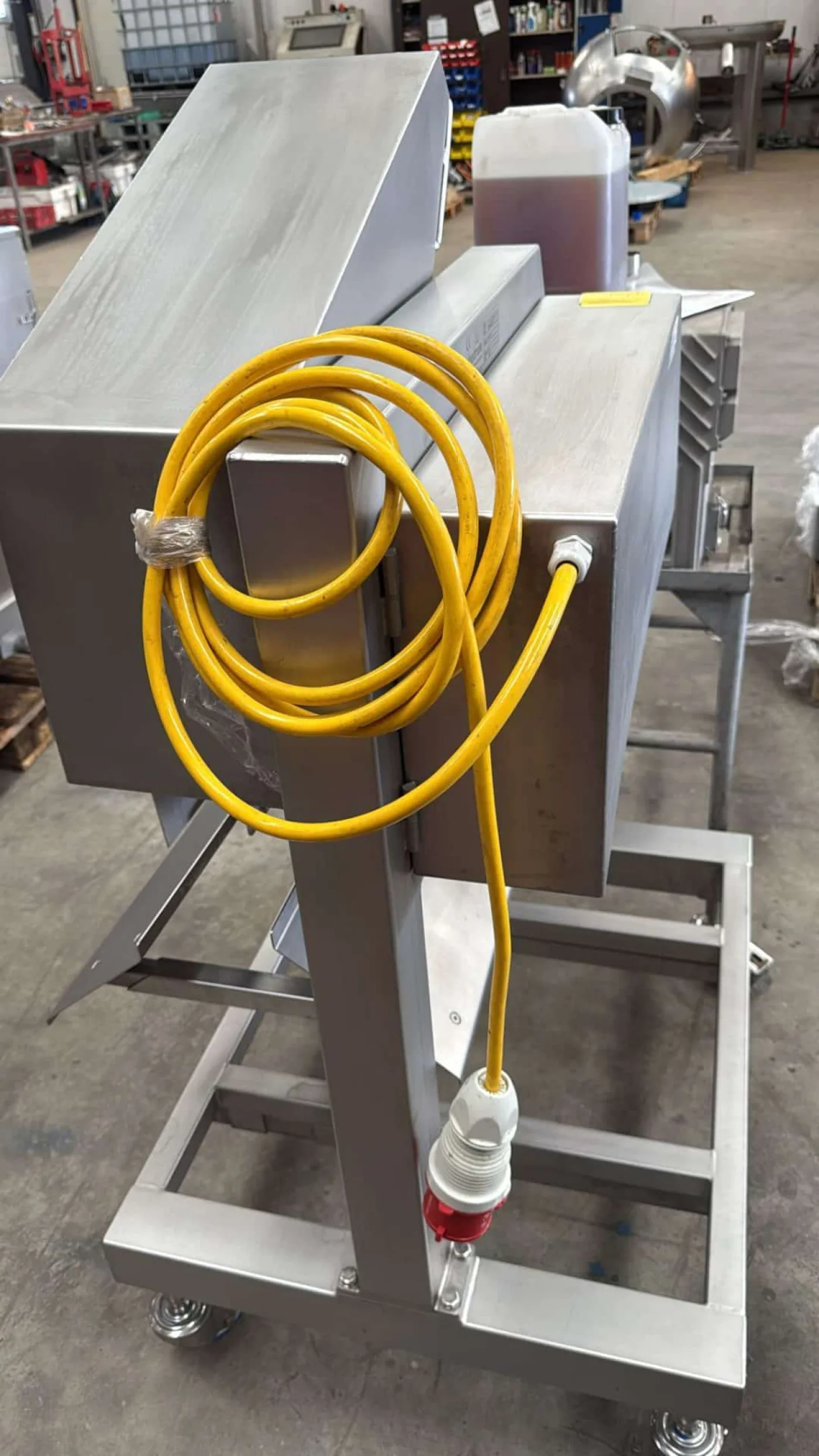 Wing portion cutter, Foodmate (2015) - 3