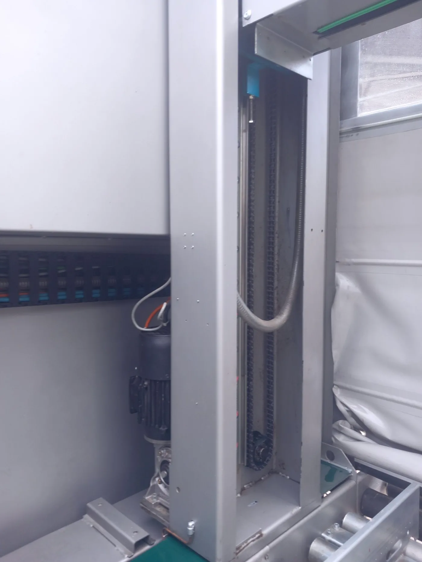 PALLETTIZZATORE AUTOMATICO – CAM-UPB – MOD. ZP1 - 3