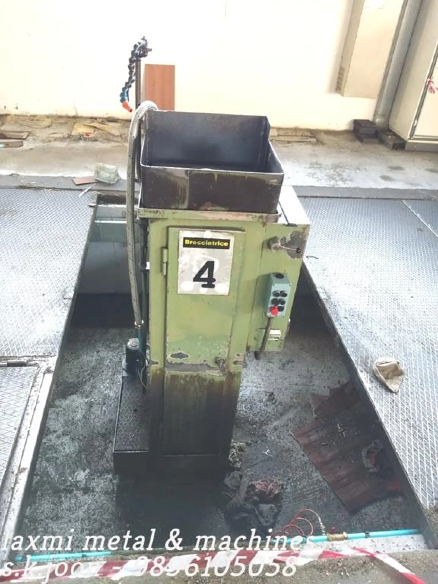 KEYWAY-BROACHING MACHINE, VARINELLI - BVM 3,6/1320 - Laxmi Metal & Machines, Rohtak - 1