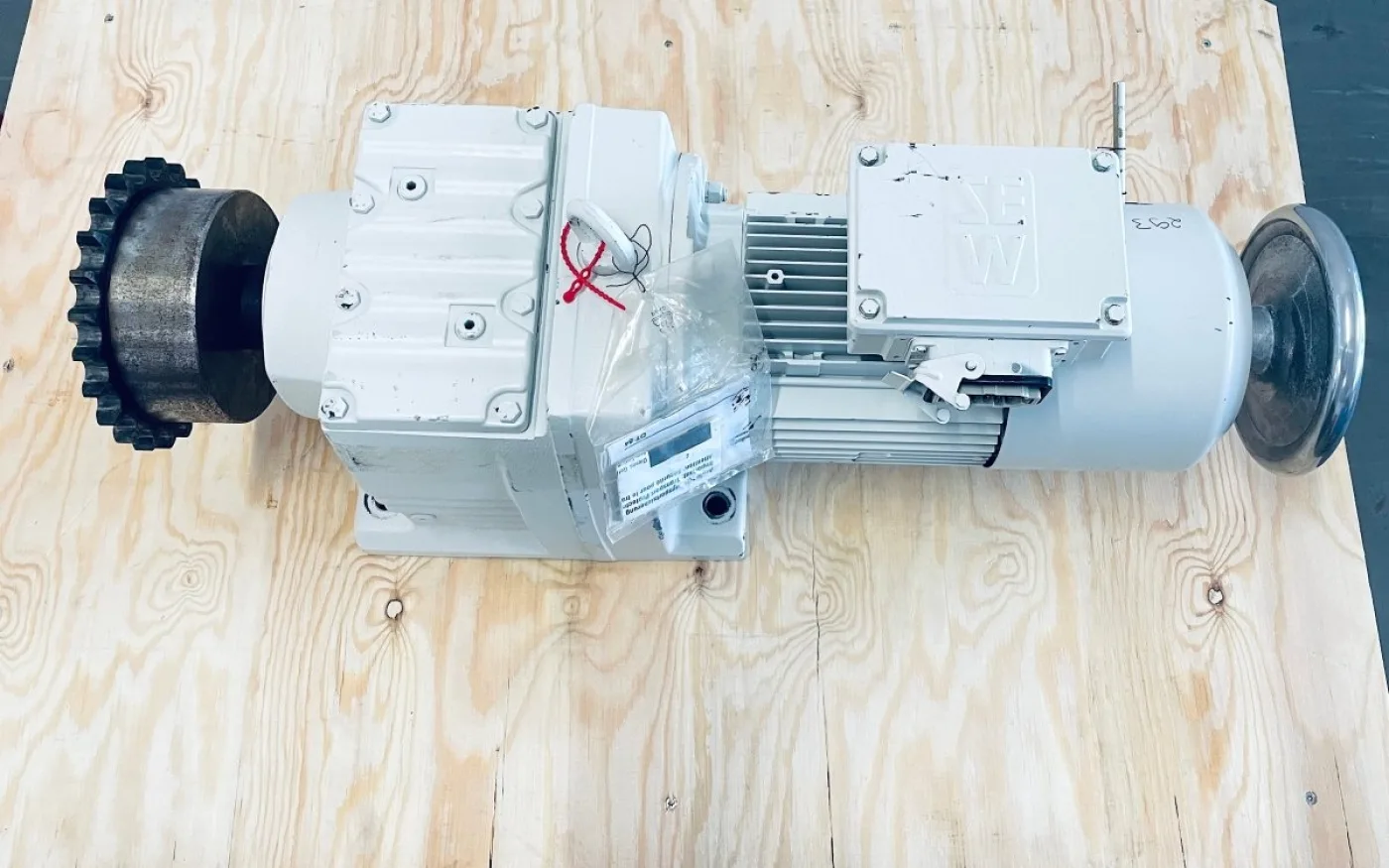 SEW-EURODRIVE Elektromotor R87DT100L4BMG/HR/TF/AS - 3