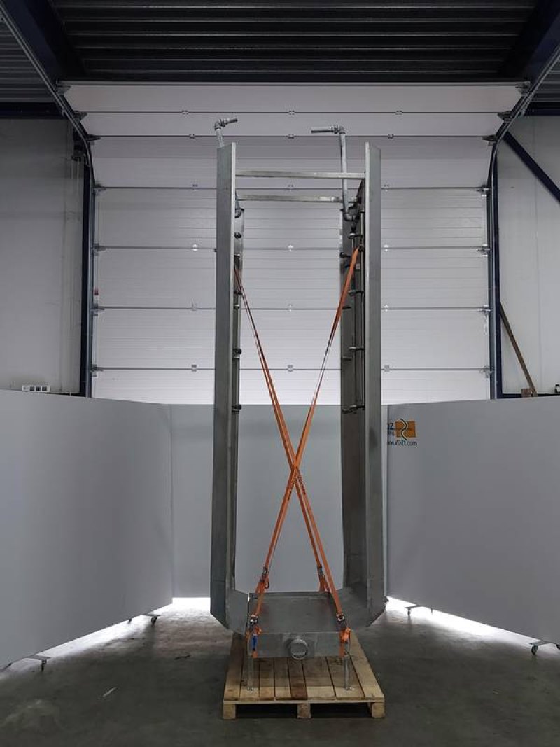 Carcass wash unit