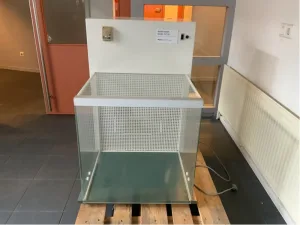 1504 - Used Spruyt & Hillen HLF 22 sterile bench