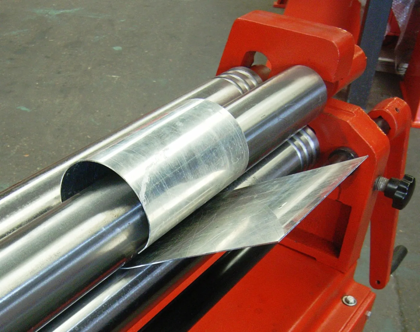 WNS Hand Bending Rolls 1300mm x 75mm x 1.5mm Capacity - WNS - W. Neal Services Ltd - 6
