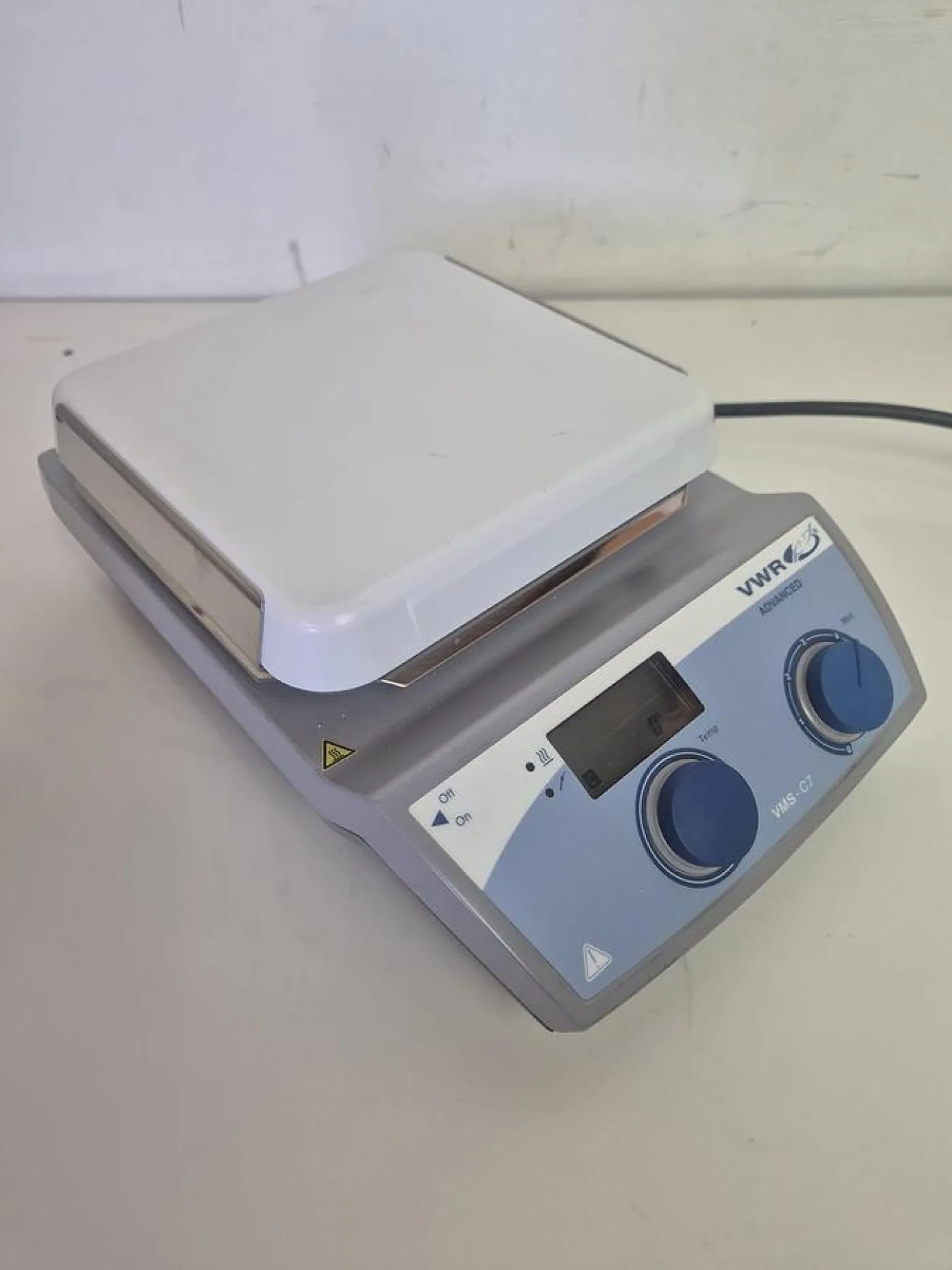 VWR Advanced VMS-C7 Hotplate - 3
