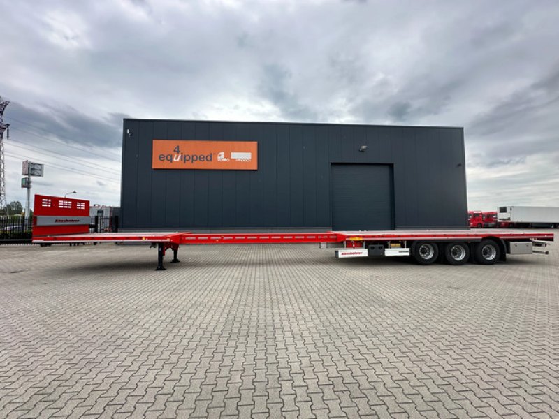 new and unused Heavy-Duty flatbed / 690cm extendable / steering axle / lift axle / twistlocks / timberstakes / NL-trailer / APK: 04-2027