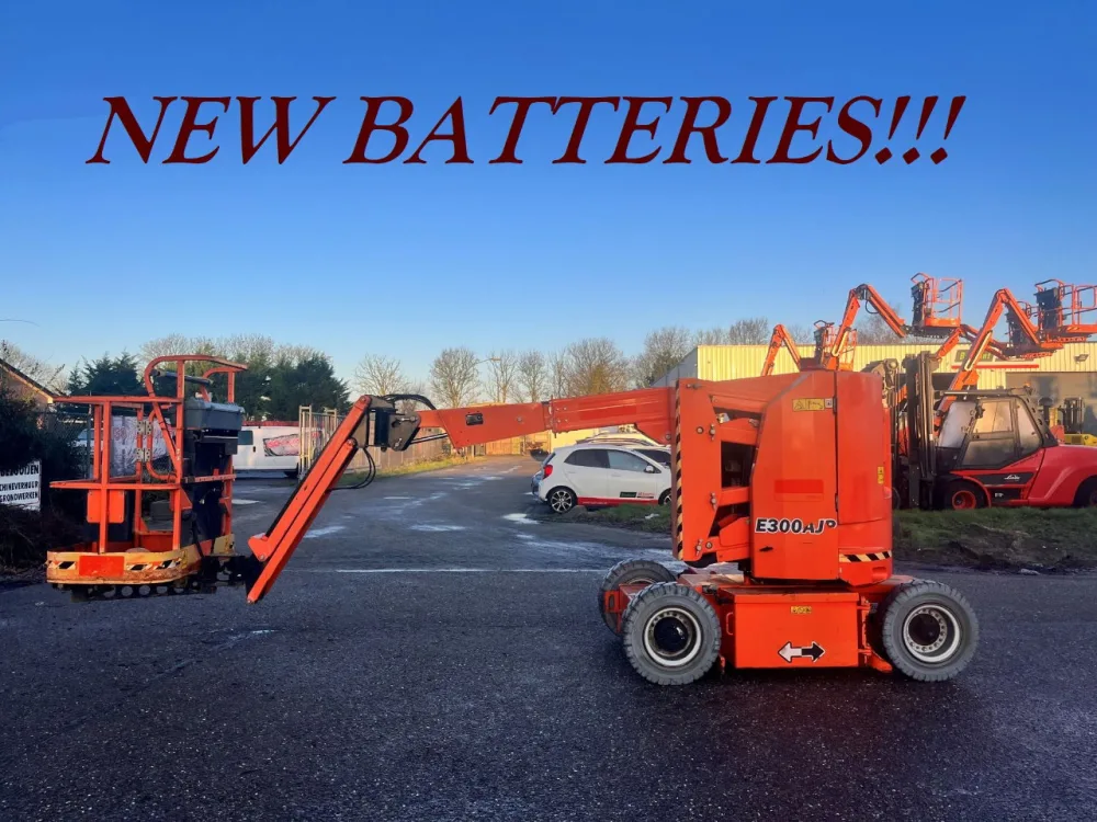 JLG E300AJP