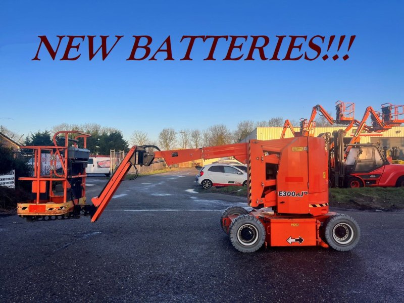JLG E300AJP