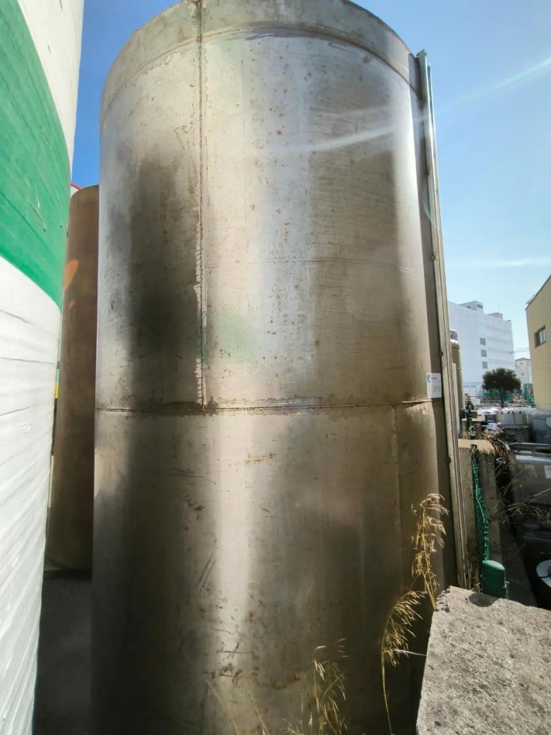 STAINLESS STEEL TANK 12,000 LITERS