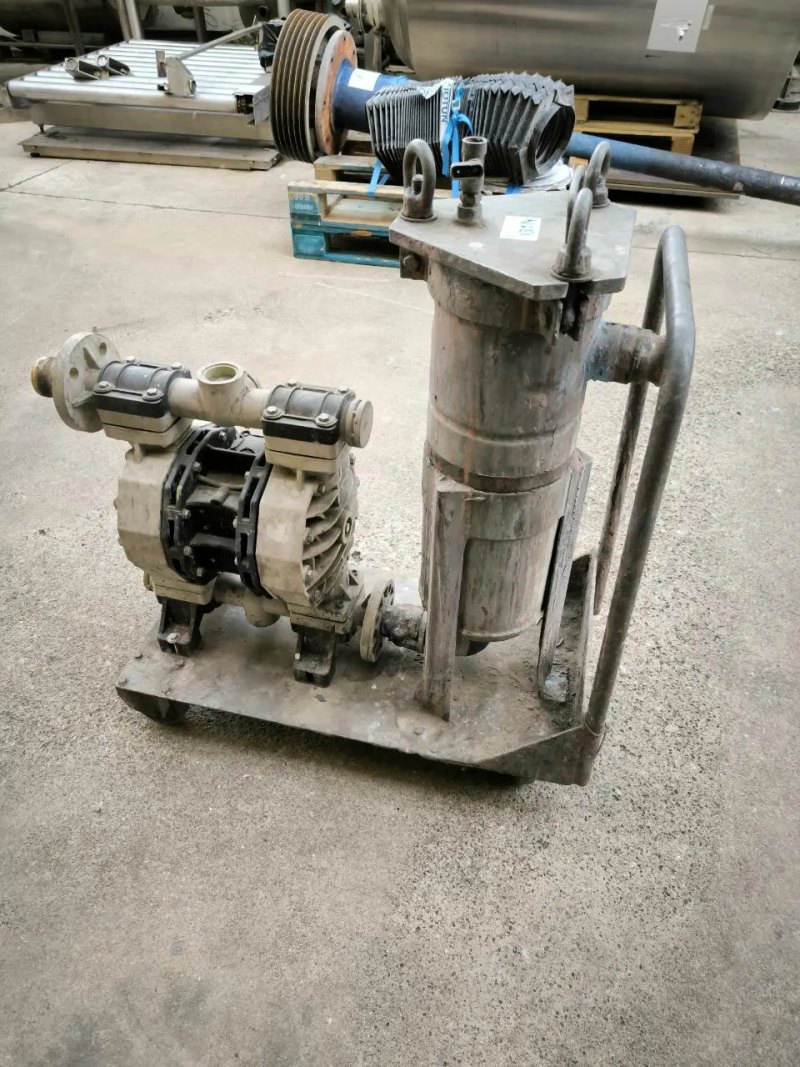 BASKET FILTER WITH PNEUMATIC PUMP BLAGDON