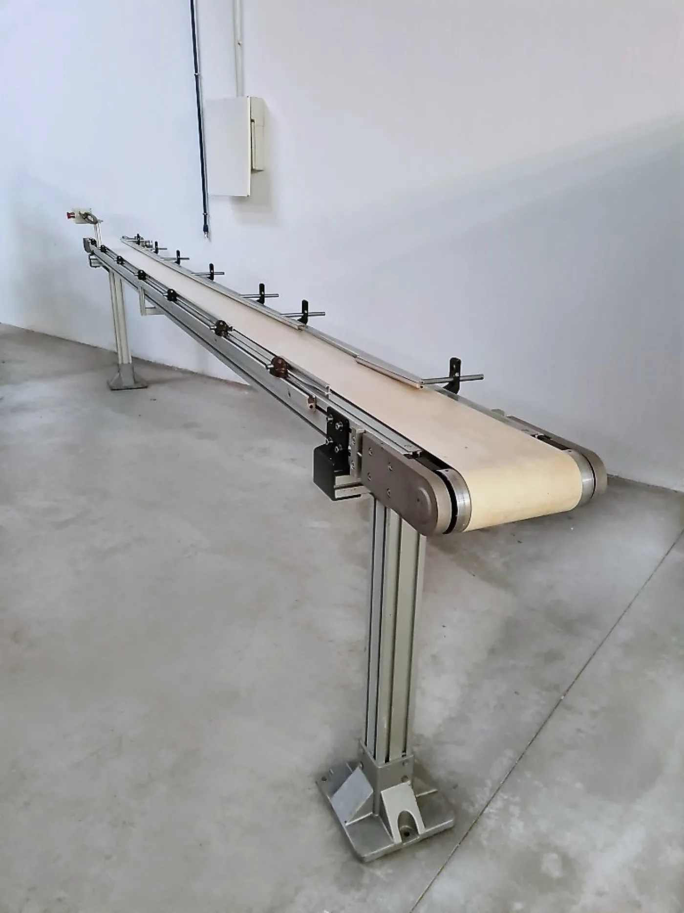 NASTRO LINEARE A TAPPETO MOTORIZZATO - 3