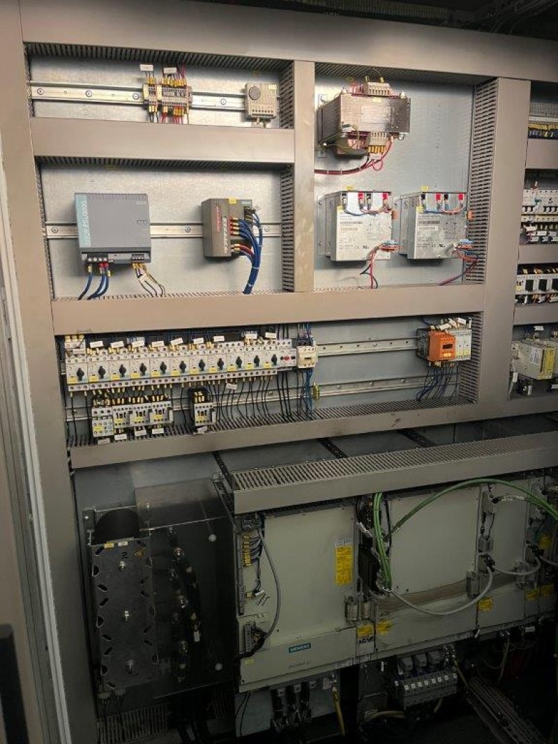 CNC Gear Grinding Machine – GLEASON PFAUTER P800G