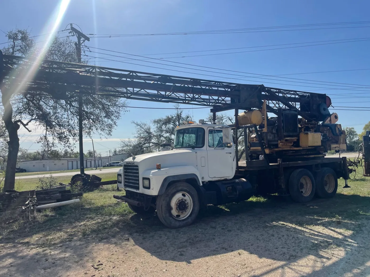 Mack Truck MF Drill Truck Mounted Piling Rig - 1