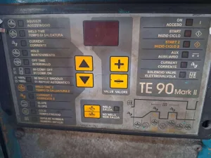 Máquina de soldar por pontos ARO