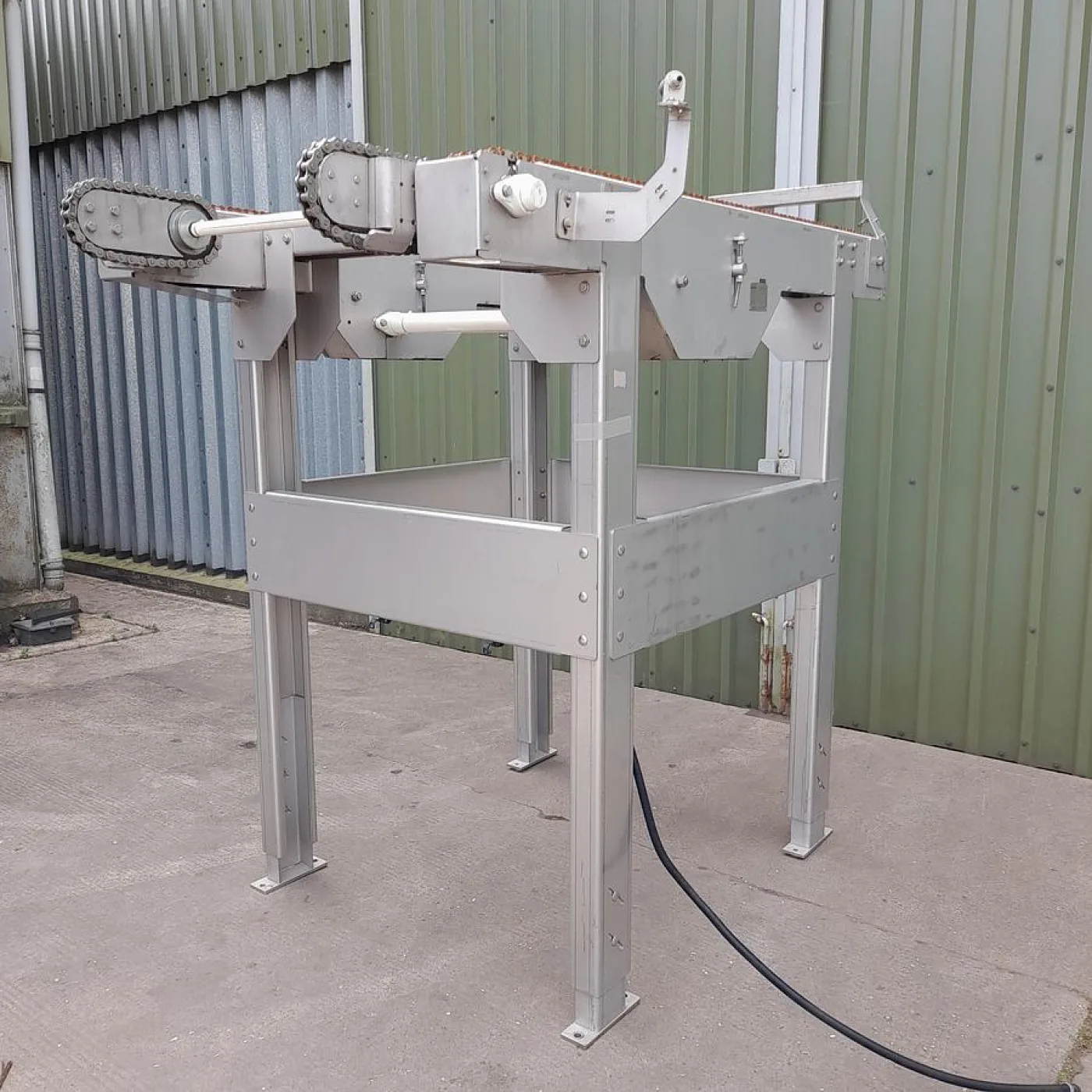 Compac Chain Conveyor - 2