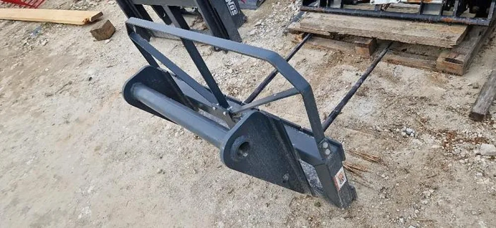 Sonarol FEM2 Palettengabelträger mit Ballenspieße passend zu Manitou Aufnahme