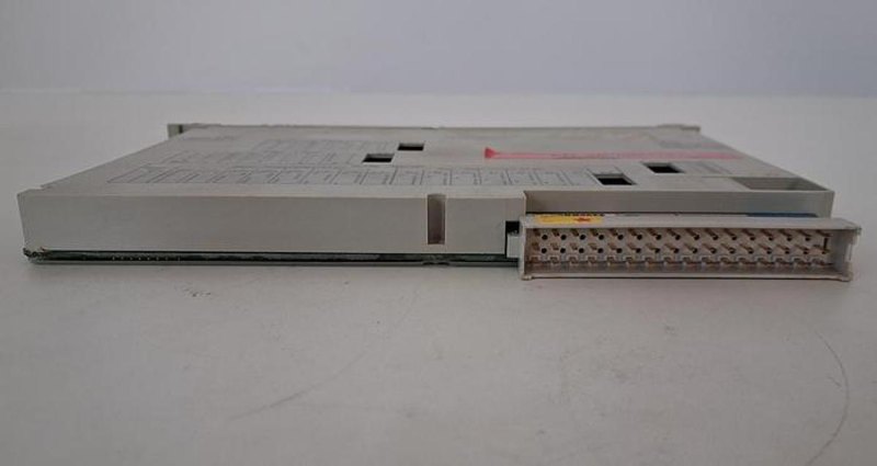 Siemens SIMATIC S5 6ES5 432-4UA12 Digital Output Module