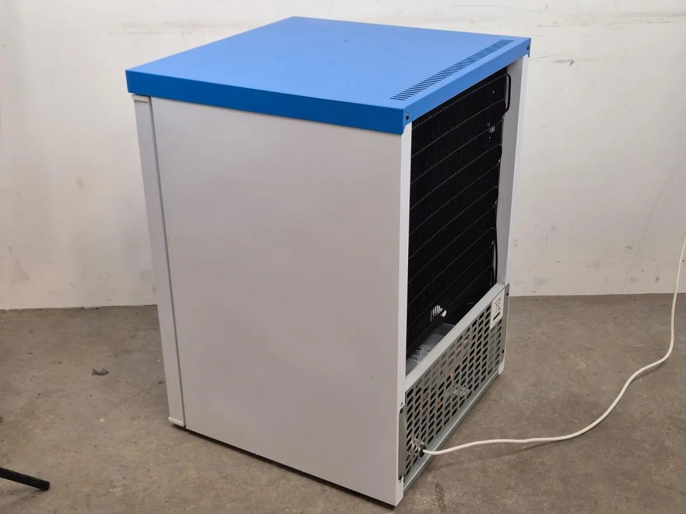 Labcold RLPR0517 150L Under-counter laboratory refrigerator - 2