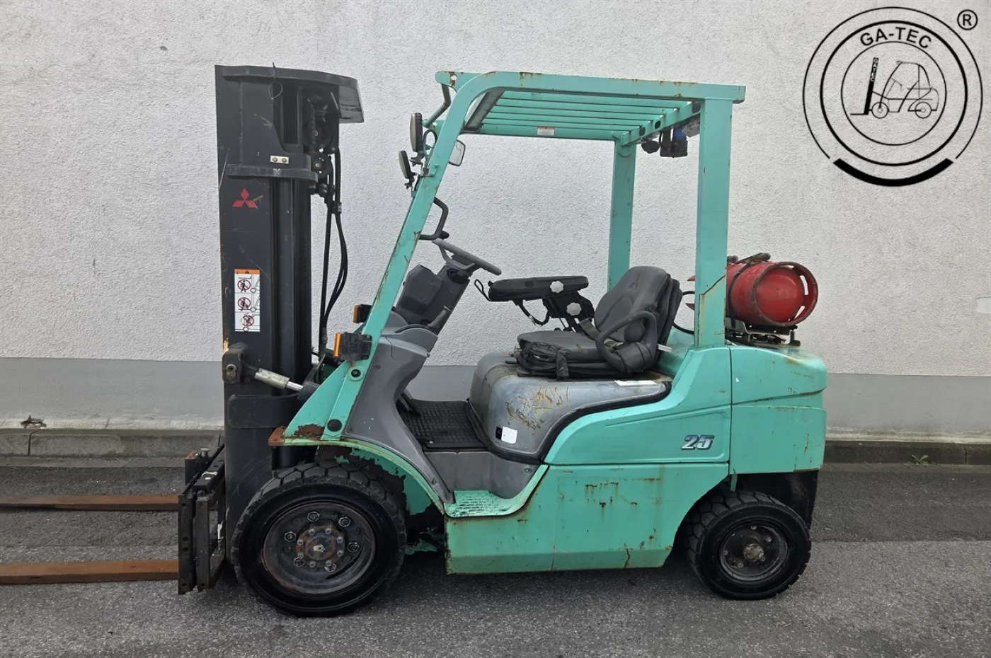 Mitsubishi FG25T - 2
