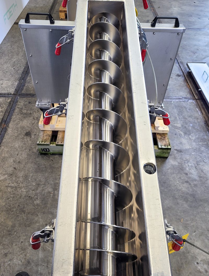 AZO DMN TFS 140x3350LG - Horizontal screw conveyor