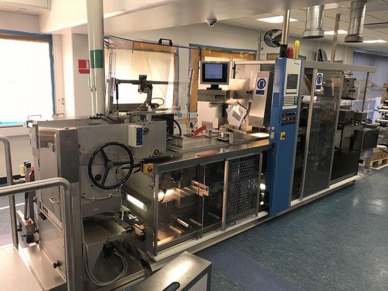 UHLMANN – Blisteratrice per Fiale, Flaconi e Cartucce