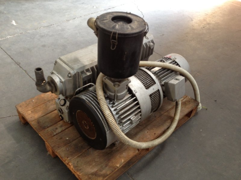 POMPA DA VUOTO BUSCH MOD. RC 0160 C 401 QLZZ