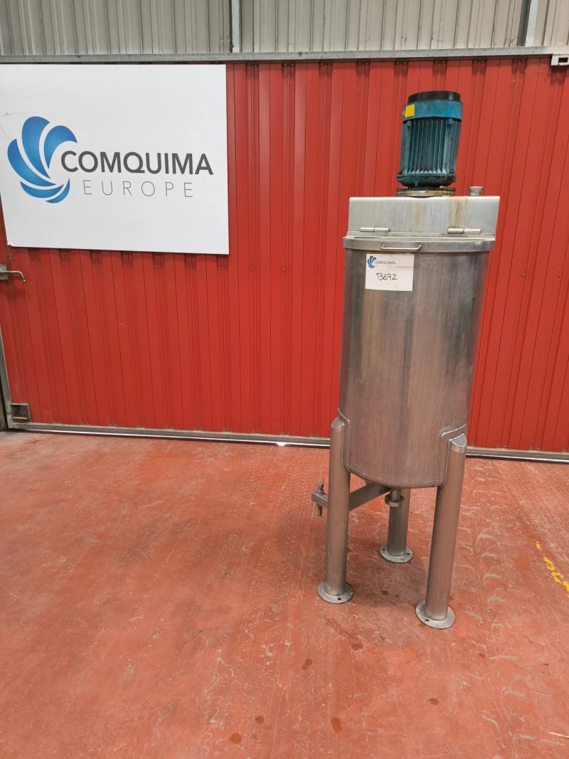 STAINLESS STEEL VERTICAL TANK 140 LITRES