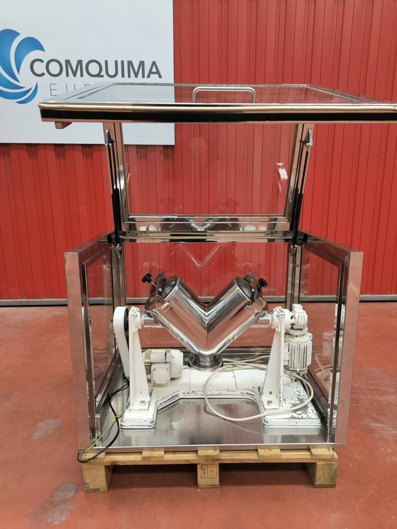 V-MIXER LLEAL BL-8-CA 8 LITRE STAINLESS STEEL MIXER WITH INTENSIFIER BAR AND CONTAINMENT CABINET