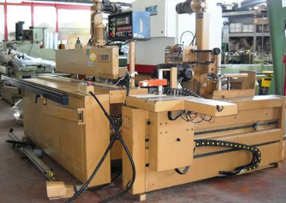 CENTRO DI LAVORO SCM MOD. METHOD