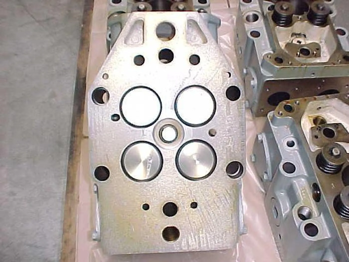 CYLINDER HEADS MWM TB12RS18/22 - 1