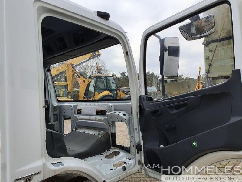 Mercedes atego cabin