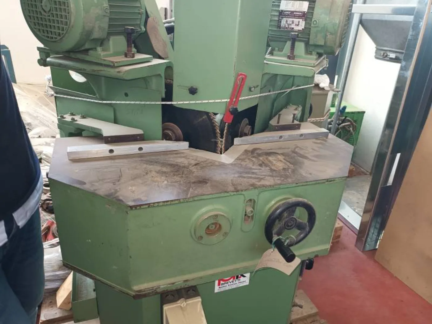 TRONCATRICE MOTTA DOPPIA LAMA MOD. C6 - 1
