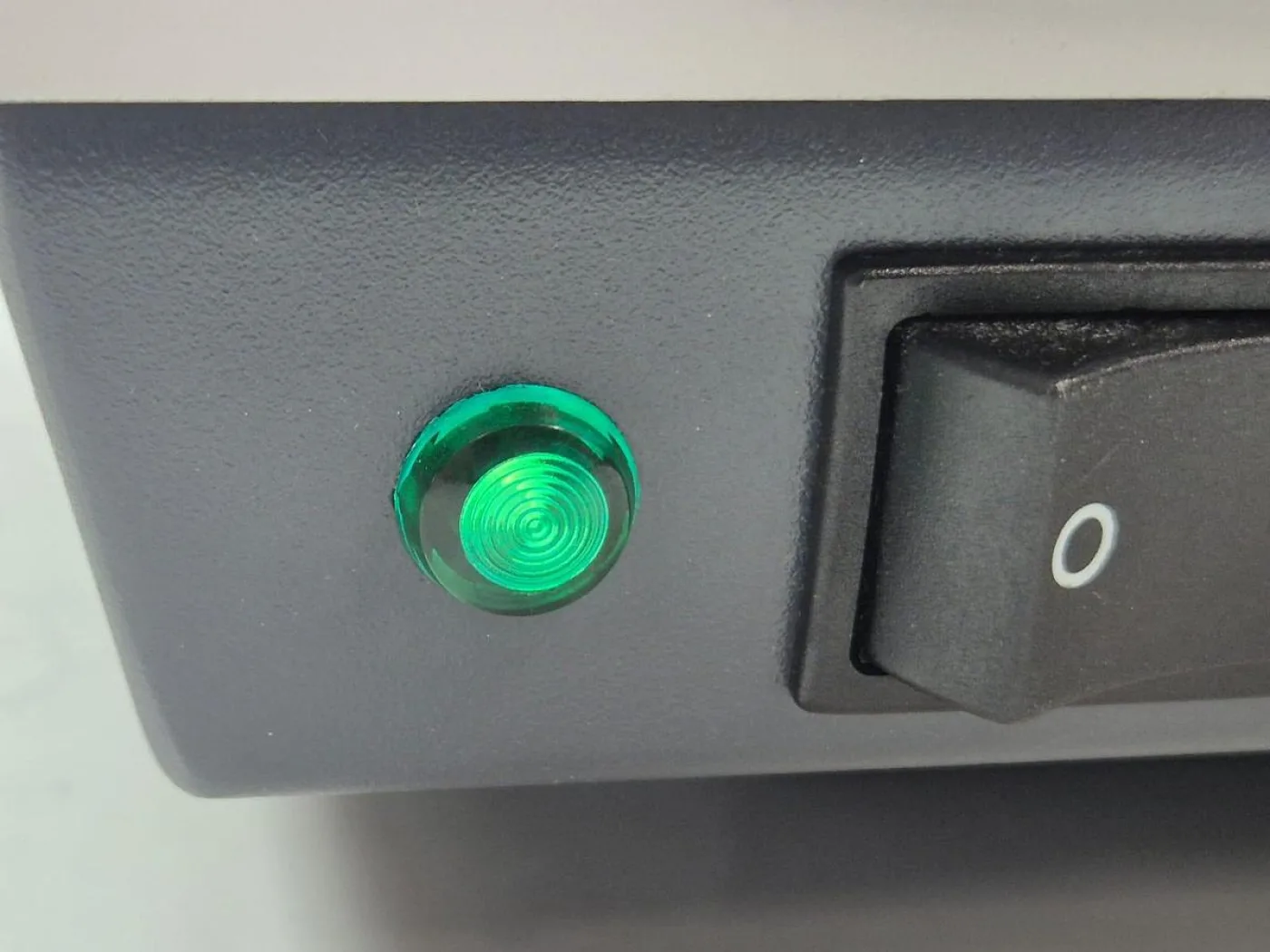 Agilent Cary Series UV-Vis Spectrophotometer - 8