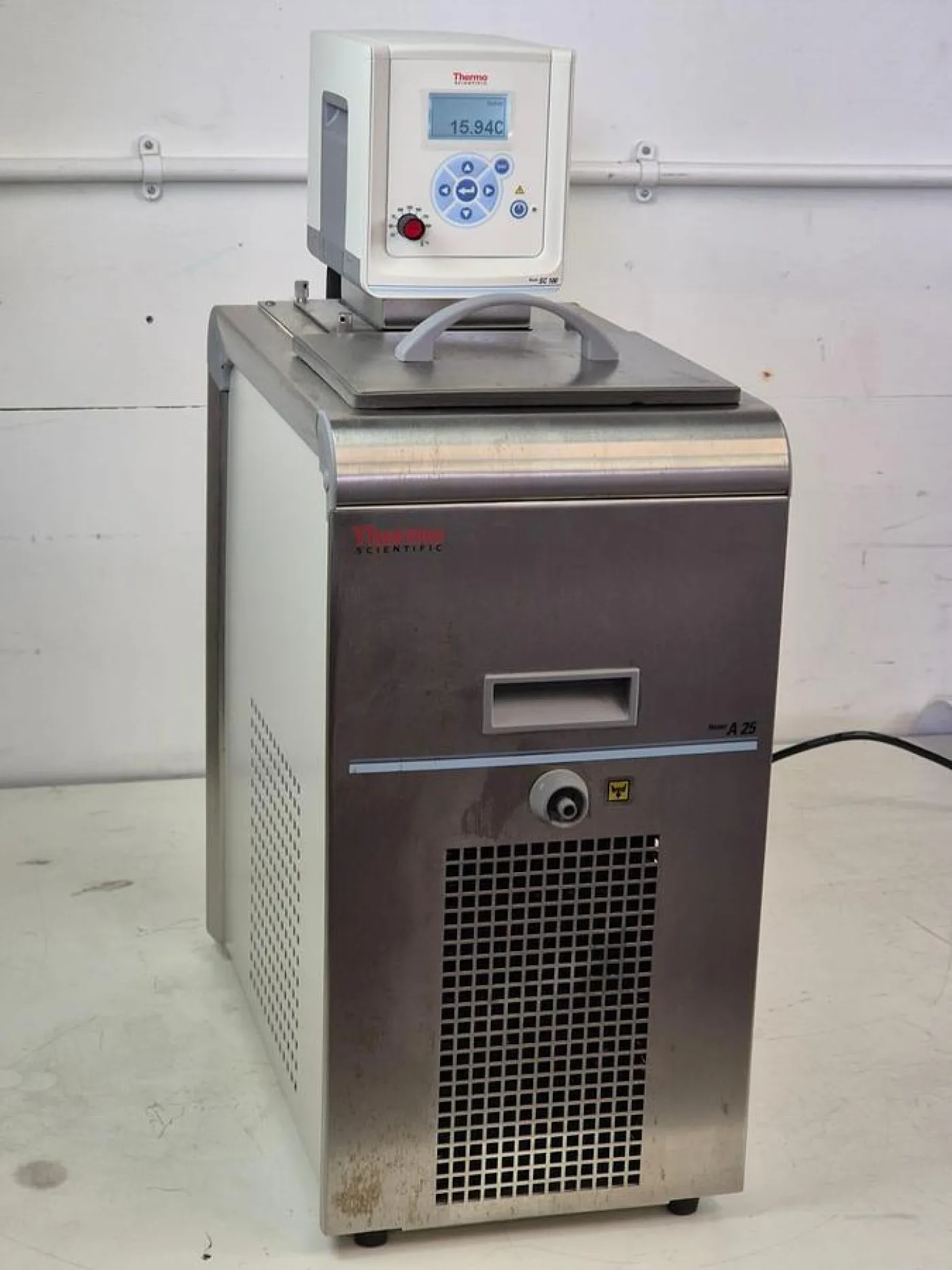 Thermo Scientific Haake SC100 Water Bath + Immersion Circulator - 2