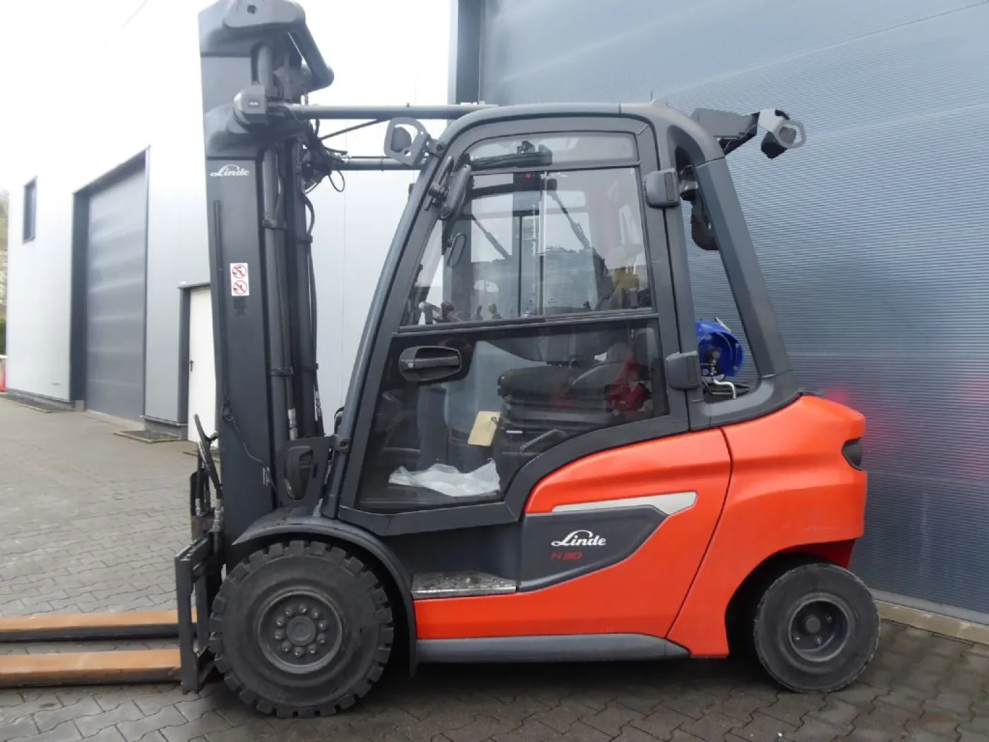 Linde H30T-01 - 3