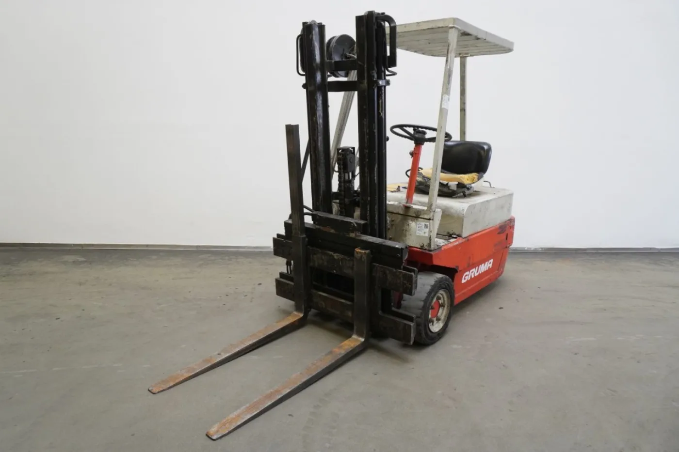 Frontstapler Linde E 12 323 (1982) - 1