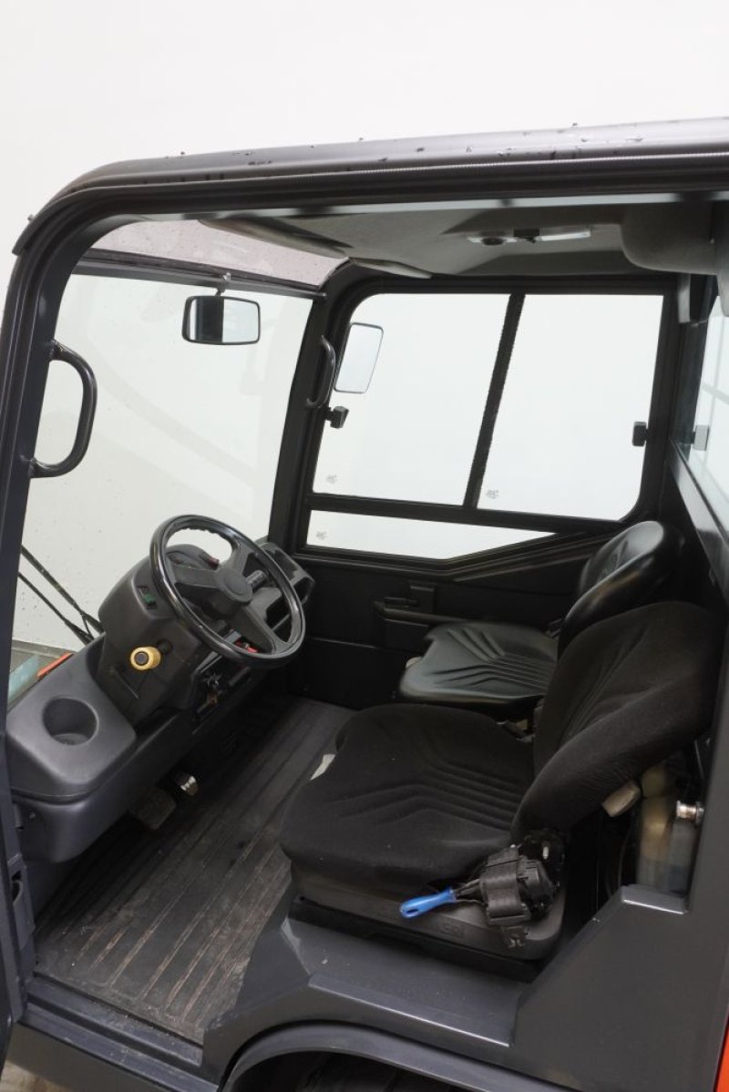 Schlepper Linde P 250 127-05 (2015)