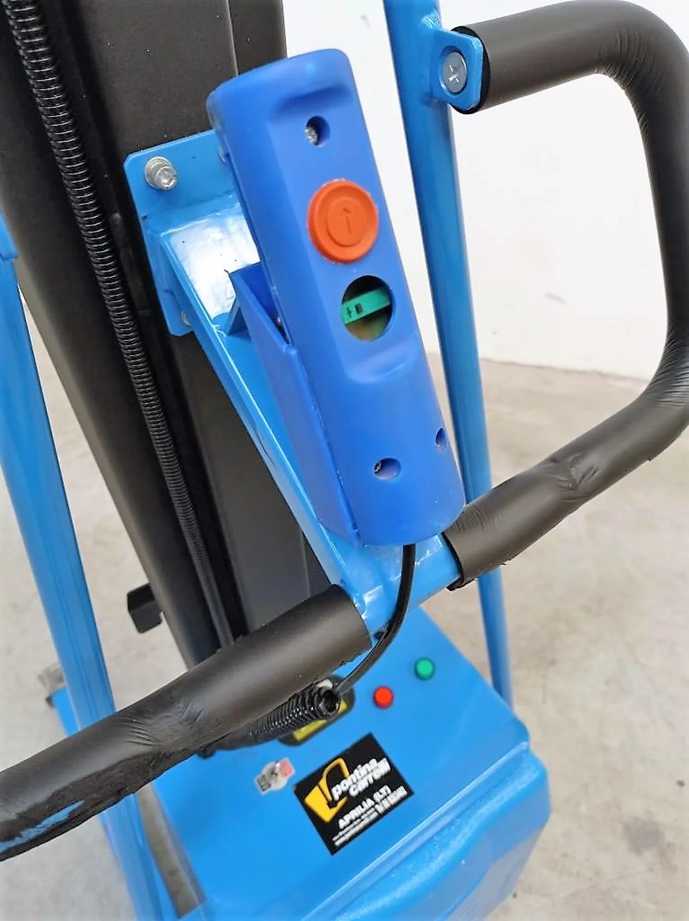 CARRELLO ELEVATORE – PONTINA CARRELLI - 5