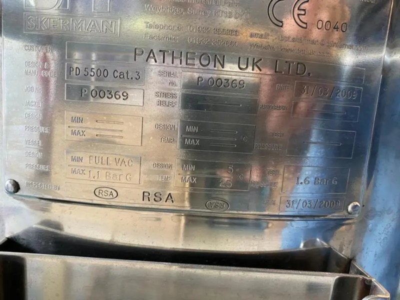 USED STAINLESS STEEL TANK 100 LITERS WITH AGITATION